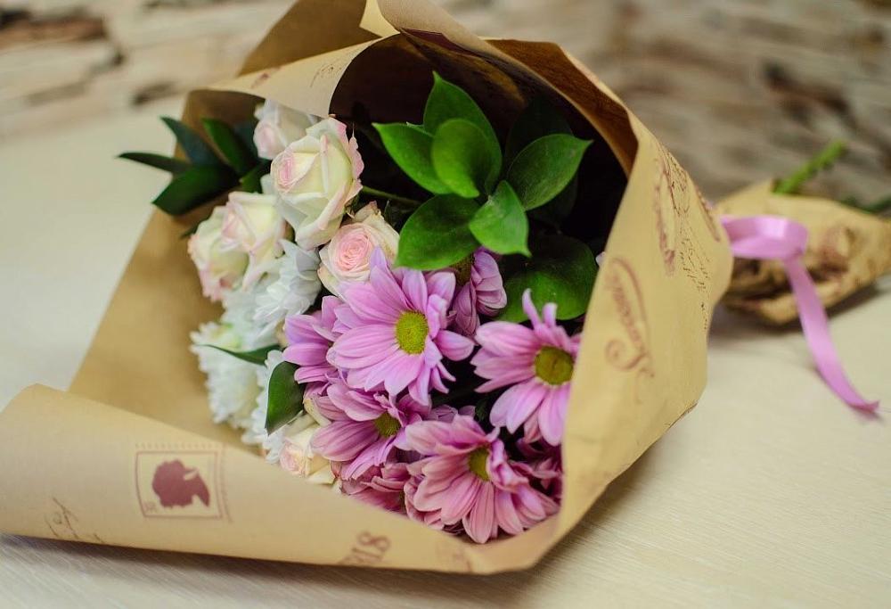 Букет цветов из: Розы и Хризантемы в Закаменске