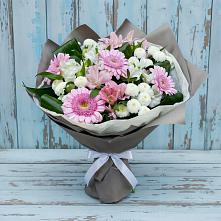 Букет цветов из:  Герберы, Альстромерии и Хризантемы в Закаменске