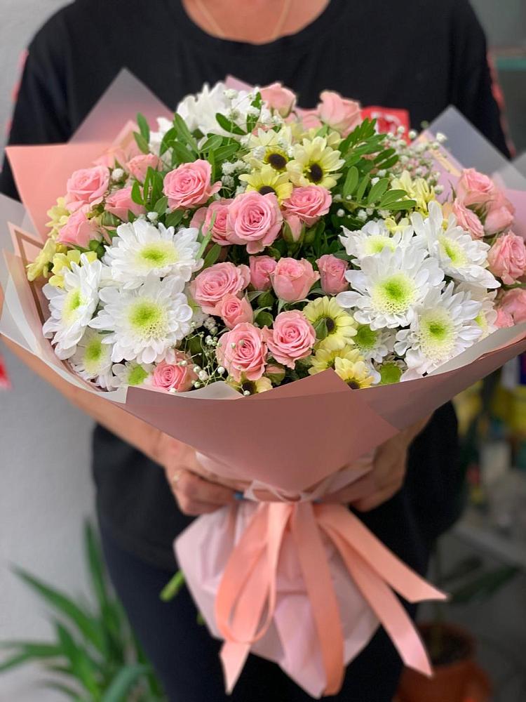 Букет цветов из: Розы и Хризантемы в Закаменске