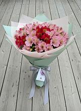 Букет цветов из:  Альстромерии в Закаменске