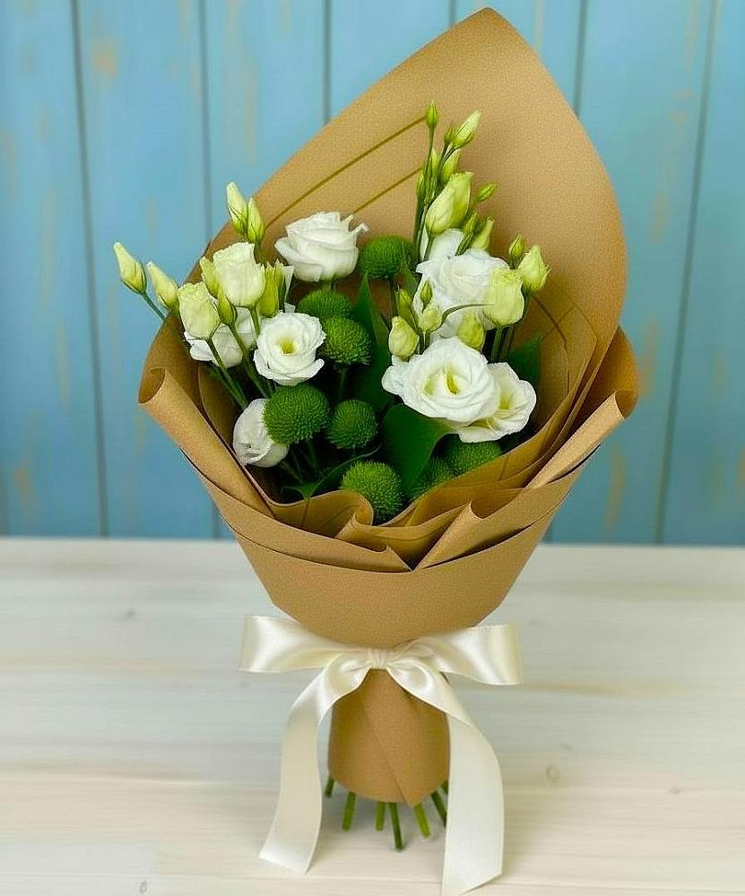 Букет цветов из: Хризантемы и Лизиантусы в Закаменске