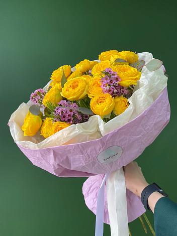 Букет Кустовые желтые розы в Закаменске