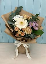 Букет цветов из:  Герберы и Хризантемы в Закаменске