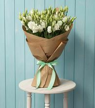 Букет цветов из:  Лизиантусы в Закаменске