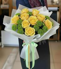 Букет цветов из:  Хризантемы и Розы в Закаменске