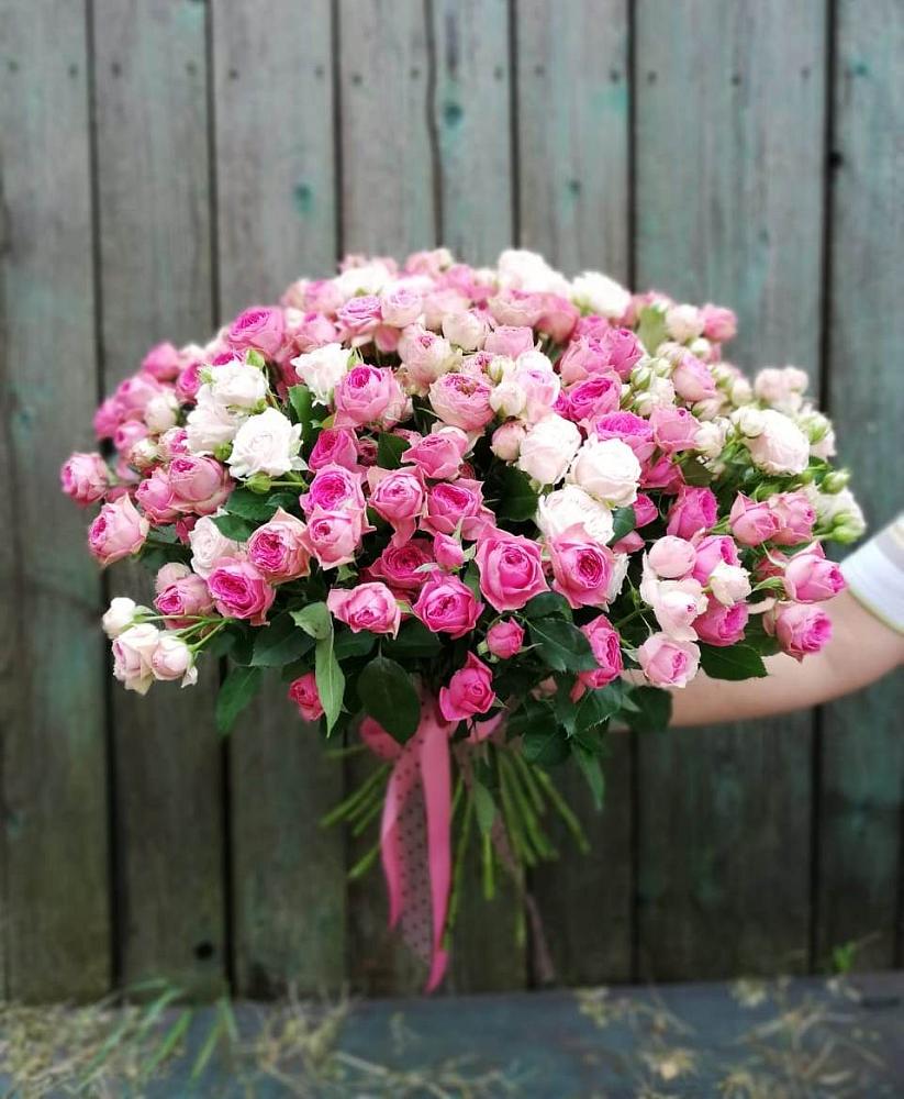 Букет Розовые кустовые розы Натали и Лав Лидия в Закаменске